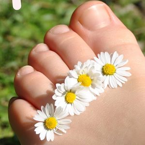 Uñas Cuidadas (Cortar y limar uñas de los pies o de las manos)