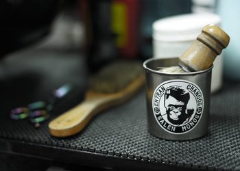 02dbarbercave